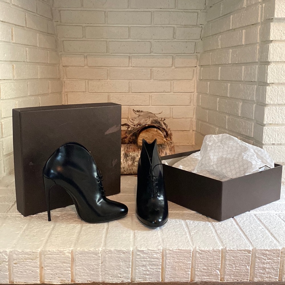 Black Gucci ankle booties